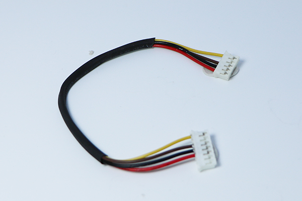 可用MOLEX ,Jst,TYCO 原廠連接器製作內部接線